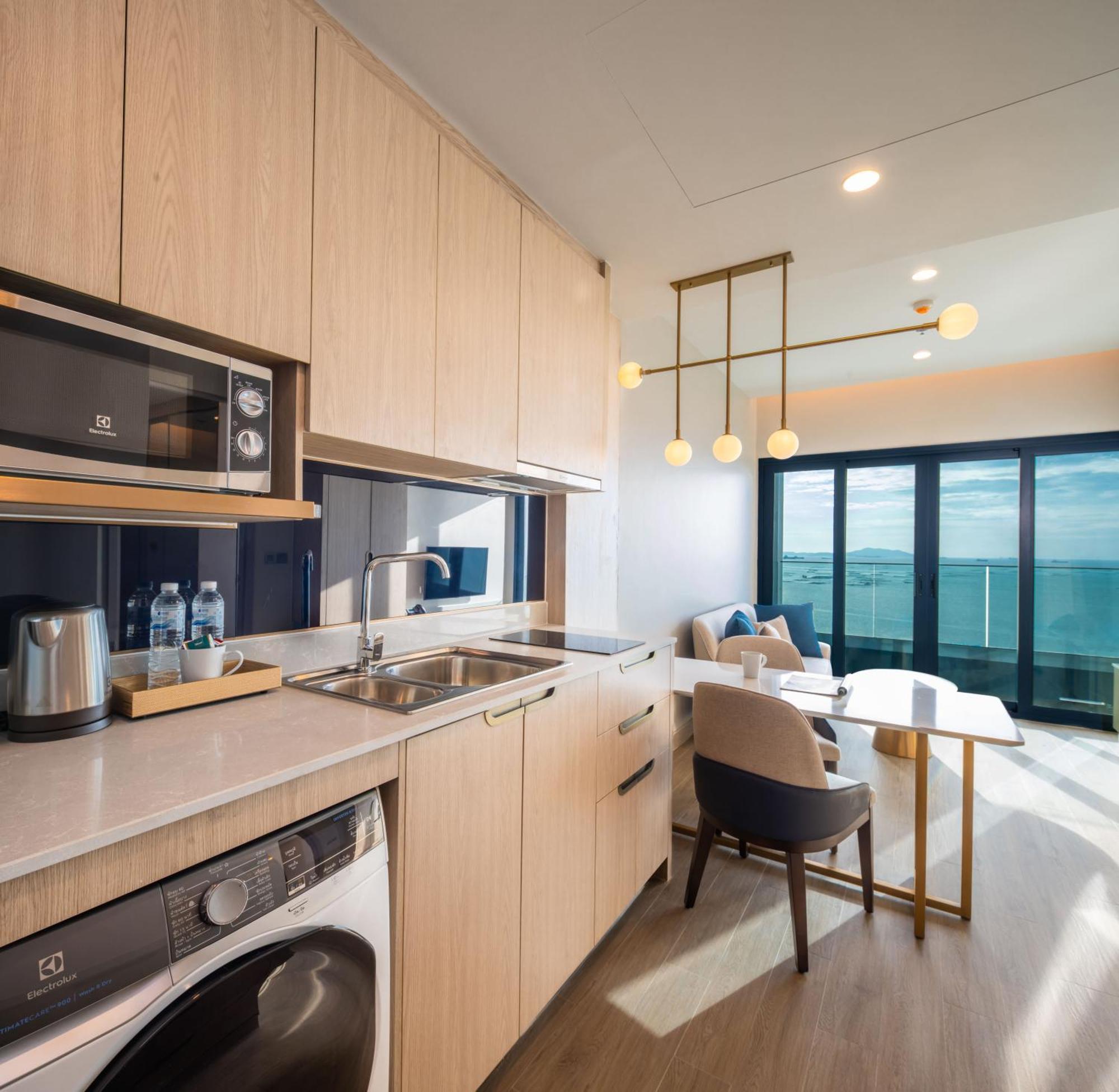 S Sriracha Hotel & Residence 시 라차 외부 사진