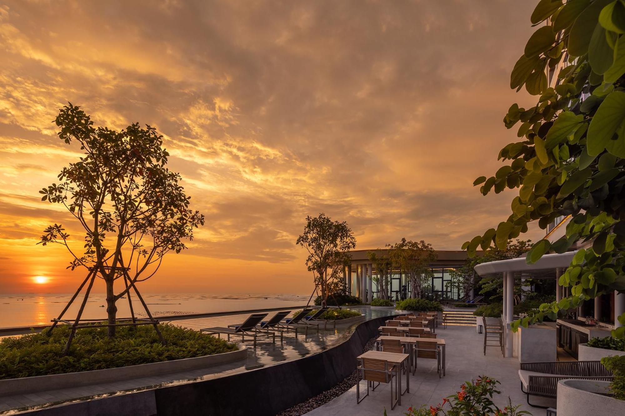 S Sriracha Hotel & Residence 시 라차 외부 사진